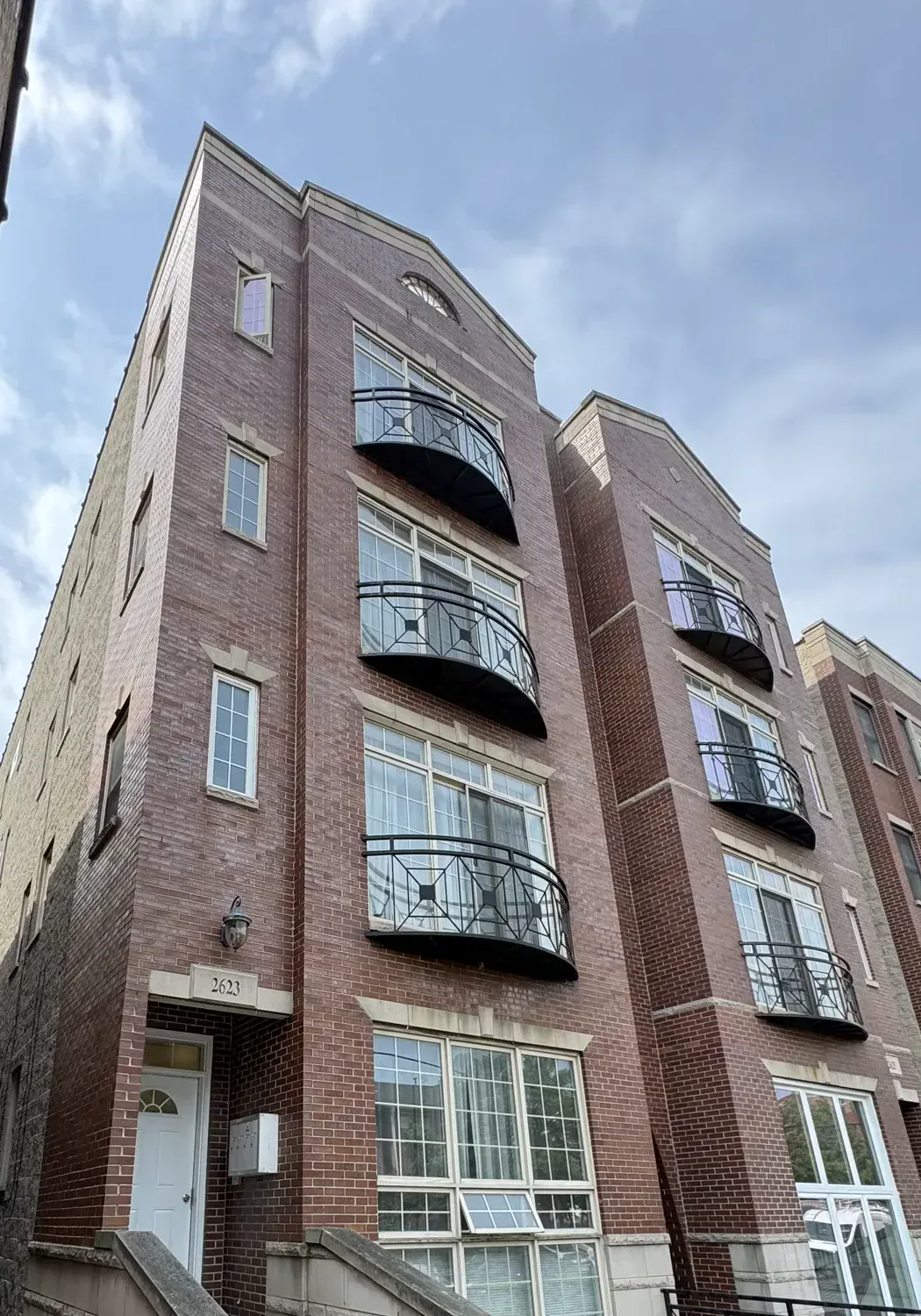 Split face block facade on a Chicago multi-story building